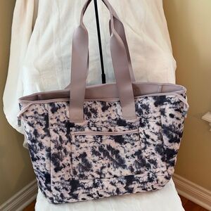 Stylish Tie-Dye Tote Bag